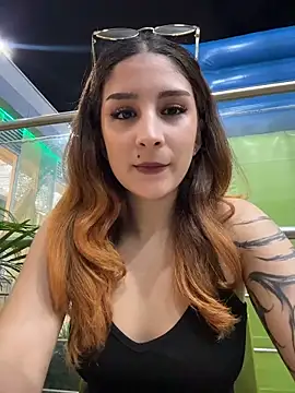 Mon Cherry online show from April 2, 2026, 1:46 am