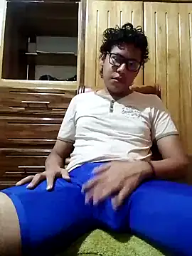 kiol45ty online show from September 12, 2025, 5:24 pm