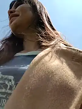 Snapshot of Violeta_12- chatting on October 26, 2025, 4:07 pm Violeta 12- online show from October 26, 2025, 4:07 pm