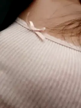 Snapshot of Violeta_12- chatting on October 22, 2025, 4:50 pm Violeta 12- online show from October 22, 2025, 4:50 pm