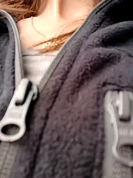 Snapshot of Violeta_12- chatting on October 23, 2025, 5:55 pm Violeta 12- online show from October 23, 2025, 5:55 pm