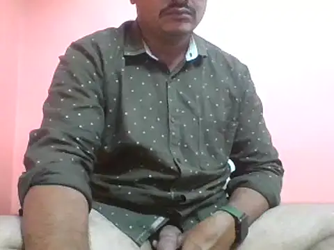 naughtymike0007 online show from December 17, 2025, 11:59 am