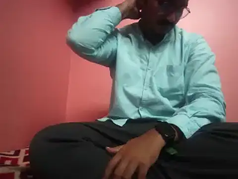 naughtymike0007 online show from November 22, 2025, 1:21 pm