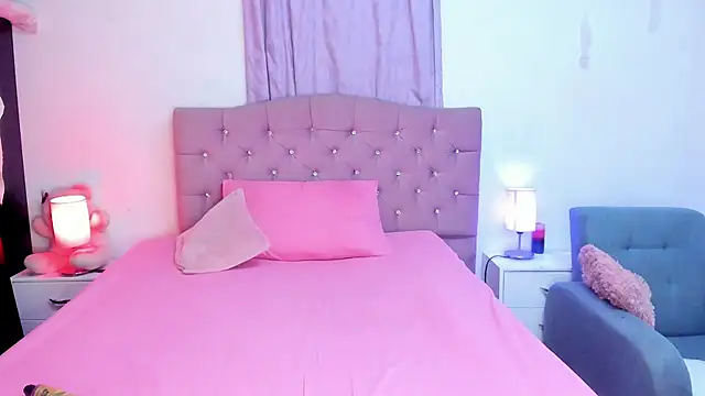 Snapshot of Latinabombsheell chatting on February 7, 2026, 6:10 am Latinabombsheell online show from February 7, 2026, 6:10 am