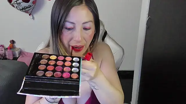 Snapshot of Andreina_Suann chatting on September 19, 2025, 10:52 am Andreina Suann online show from September 19, 2025, 10:52 am