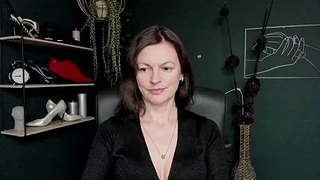 VivianWILD online show from March 14, 2025, 10:18 am