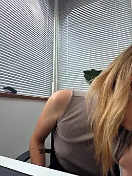 lucie mehott online show from May 19, 2026, 11:39 am