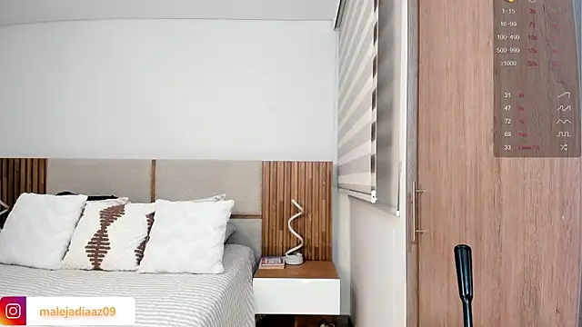 MalejaDiaz  online show from July 27, 2026, 9:22 pm