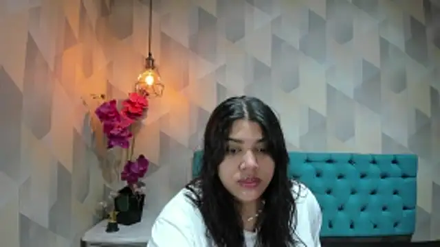 Snapshot of LindaBreeS chatting on March 22, 2026, 2:40 pm LindaBreeS online show from March 22, 2026, 2:40 pm