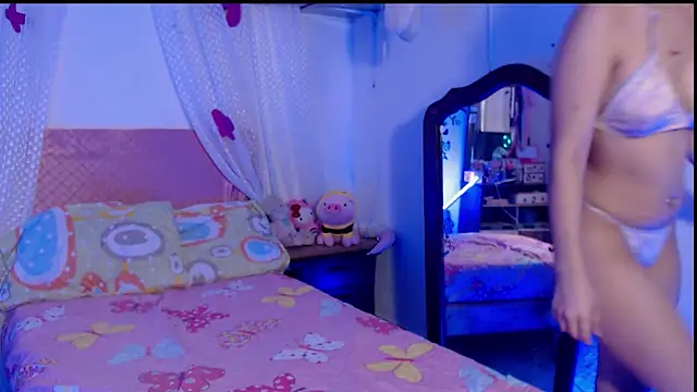 Snapshot of HanaWayne chatting on March 21, 2025, 7:35 pm HanaWayne online show from March 21, 2025, 7:35 pm