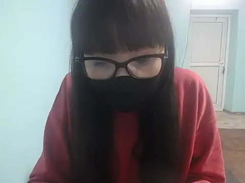 elllaaxx online show from May 13, 2026, 4:19 am