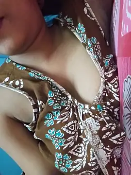 sexyindi couple online show from June 19, 2026, 7:47 am