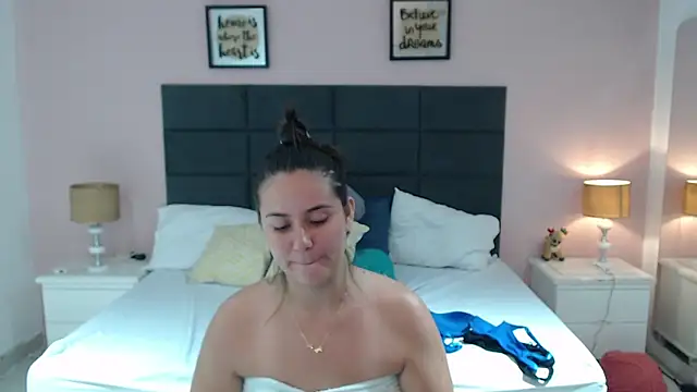 MadisonJenner online show from March 12, 2025, 8:09 pm