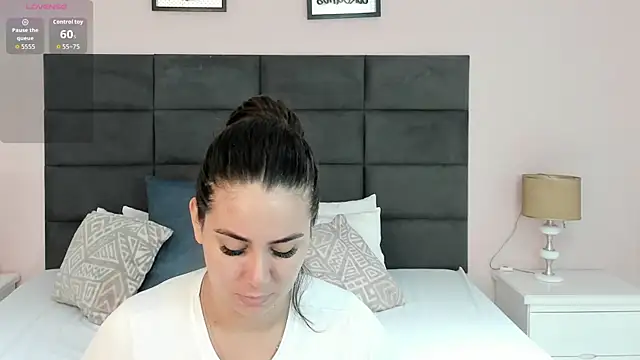 MadisonJenner online show from January 18, 2026, 9:56 am