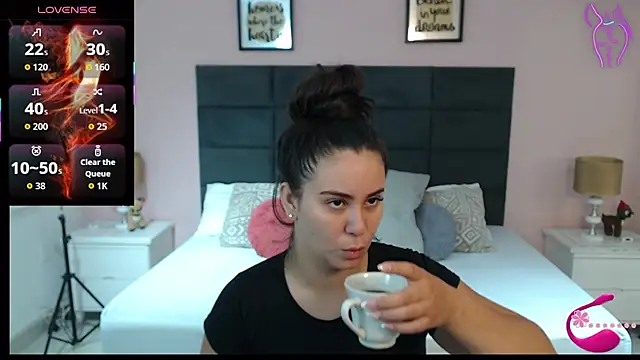 MadisonJenner online show from September 11, 2025, 9:42 am