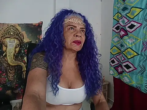 freyadevil333 online show from November 7, 2025, 5:17 pm