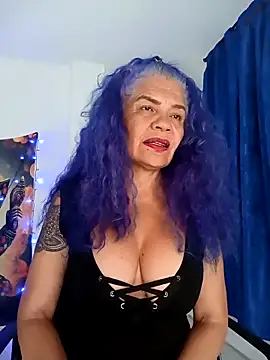 Snapshot of freyadevil333 chatting on February 18, 2025, 10:27 am freyadevil333 online show from February 18, 2025, 10:27 am