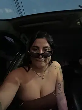 sunshine uwu22 online show from December 21, 2025, 11:05 pm