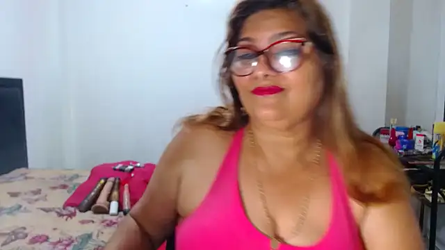 maturehot649 online show from April 9, 2026, 10:49 pm