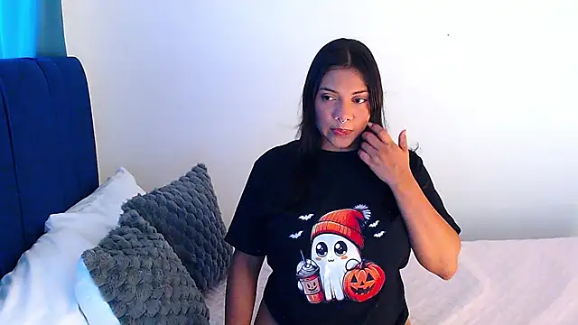 Snapshot of angela_santana_ chatting on March 13, 2025, 6:01 pm angela santana  online show from March 13, 2025, 6:01 pm