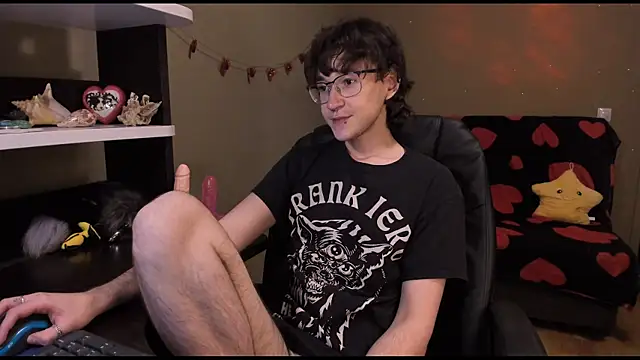 Snapshot of zackstivens chatting on February 21, 2025, 11:32 pm zackstivens online show from February 21, 2025, 11:32 pm