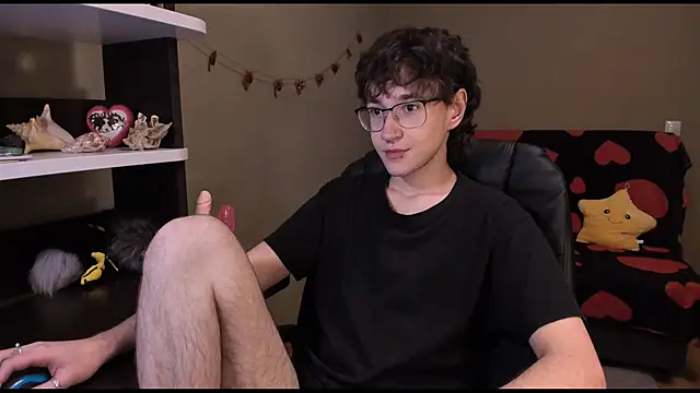 Snapshot of zackstivens chatting on February 20, 2025, 12:19 am zackstivens online show from February 20, 2025, 12:19 am