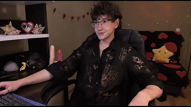Snapshot of zackstivens chatting on February 14, 2025, 11:20 pm zackstivens online show from February 14, 2025, 11:20 pm