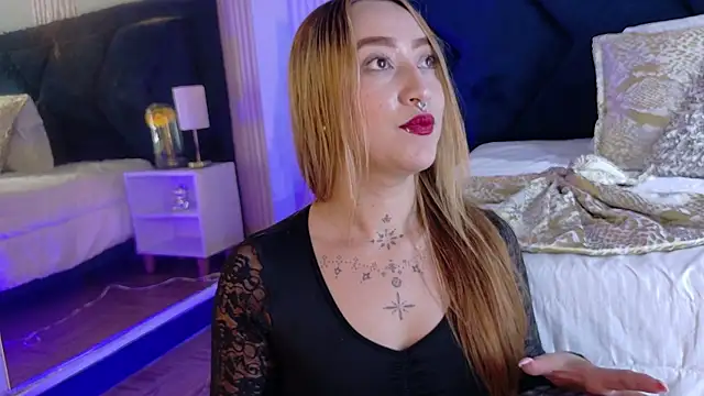 MollyCruz online show from January 5, 2026, 5:27 pm