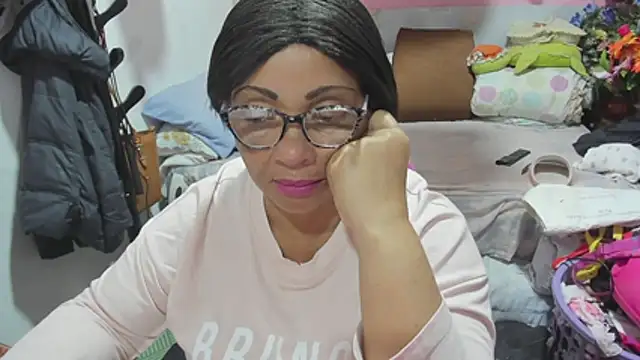 Mrs mommy  online show from June 9, 2026, 7:37 pm