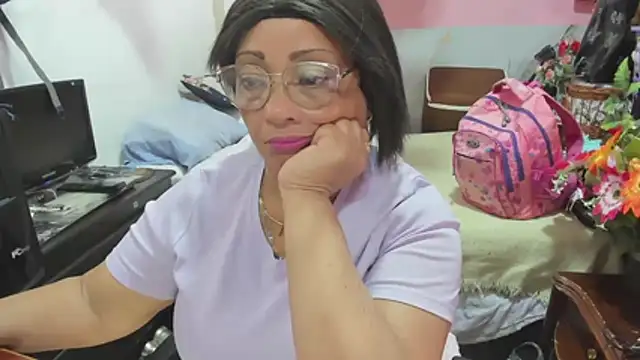 Mrs mommy  online show from July 19, 2026, 8:49 pm