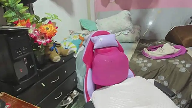 Mrs mommy  online show from July 14, 2026, 2:05 am