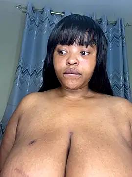 Linahlove online show from November 3, 2025, 9:07 pm