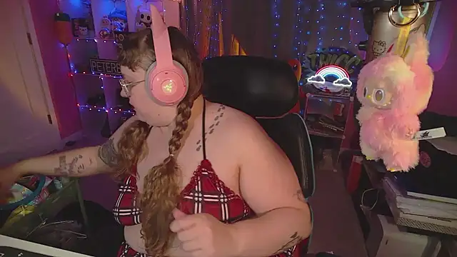 FatVeronica online show from February 7, 2026, 2:03 pm