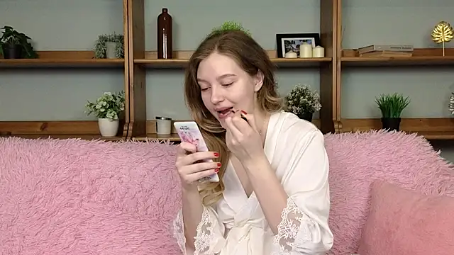 Ksuhesa online show from December 5, 2025, 1:16 am