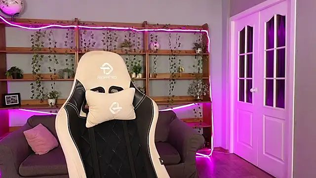 Ksuhesa online show from February 23, 2026, 8:04 am