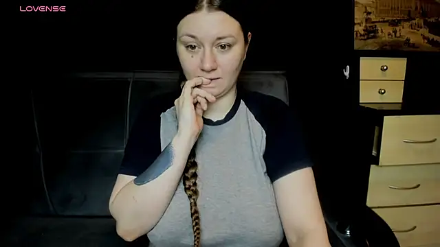 AlisaBacker online show from May 15, 2026, 5:44 pm