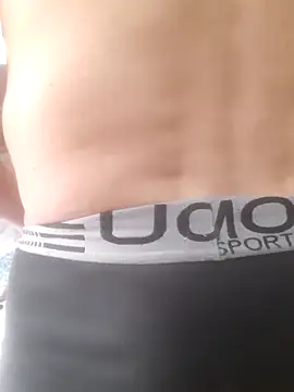 luuopo1102 online show from November 28, 2025, 6:35 am