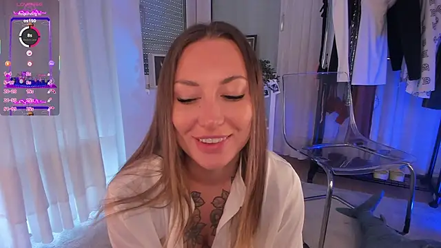 seilyfox online show from October 1, 2025, 9:03 am