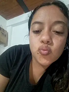 Snapshot of _MaripossaSexy_ chatting on October 2, 2025, 12:58 am MaripossaSexy online show from October 2, 2025, 12:58 am