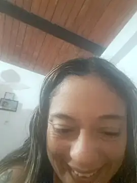 Snapshot of _MaripossaSexy_ chatting on February 3, 2026, 4:43 am MaripossaSexy online show from February 3, 2026, 4:43 am