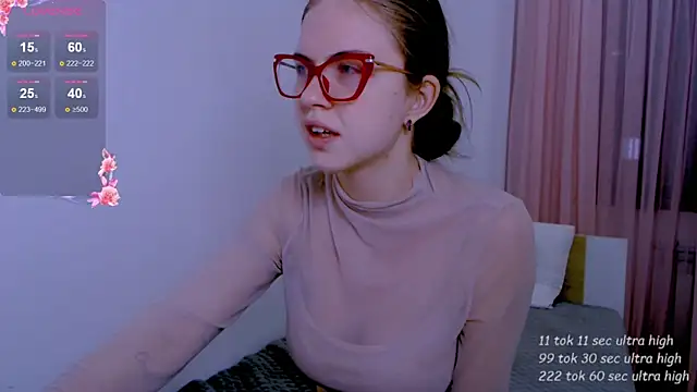 Sarah HS online show from May 13, 2026, 6:37 pm