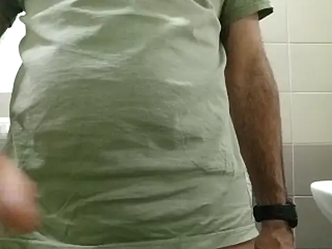 Snapshot of 3e77o chatting on February 5, 2026, 8:59 pm 3e77o online show from February 5, 2026, 8:59 pm