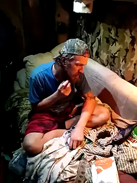 Snapshot of hothippie420 chatting on October 30, 2025, 12:20 am hothippie420 online show from October 30, 2025, 12:20 am