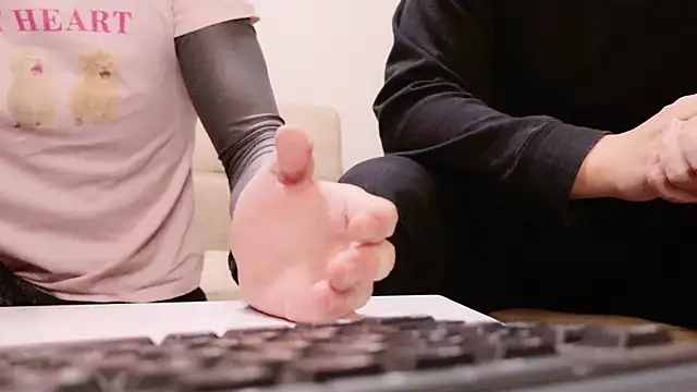 Snapshot of Hanabi-hentai chatting on December 15, 2024, 12:38 pm Hanabi-hentai online show from December 15, 2024, 12:38 pm