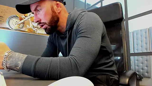 AronGrant online show from May 22, 2026, 8:56 am