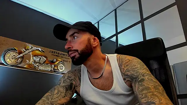 AronGrant online show from October 25, 2025, 8:46 am