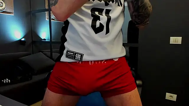 AronGrant online show from February 9, 2026, 10:46 am