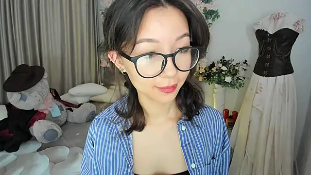 AgnieszkaBanana online show from November 5, 2025, 4:04 am