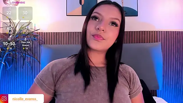 NicolleeEvanss online show from February 9, 2026, 10:57 am