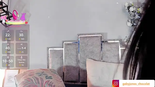 GabyyJones online show from November 7, 2025, 11:48 am